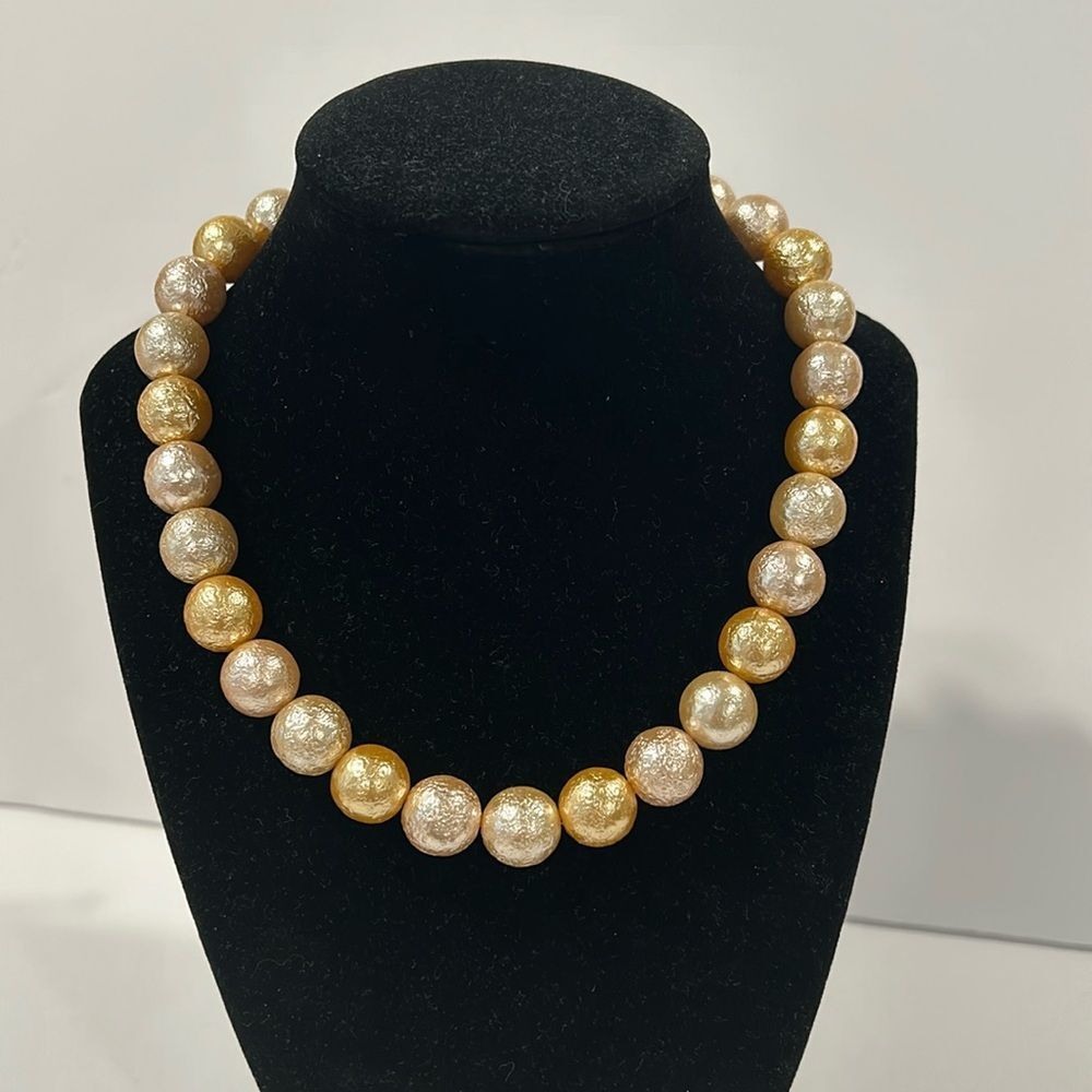 NWOT Joan Rivers Matted Pearls Necklace
